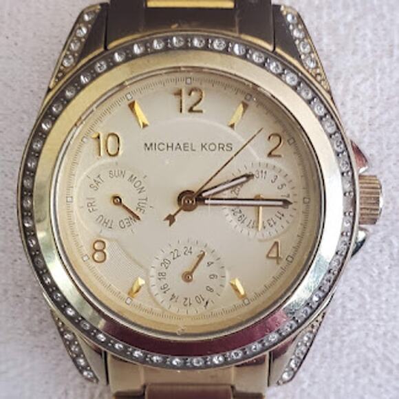 Michael Kors Women's Blair Champagne Dial Gold Tone Watch with crystals‎ MK5639 - Picture 1 of 9